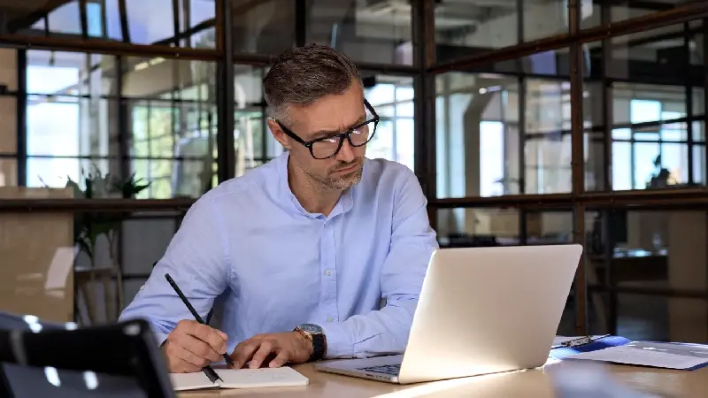 Turn investors into long-term partners