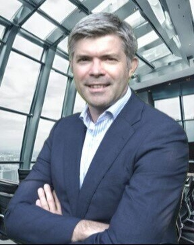a photograph of Simon Chintinne